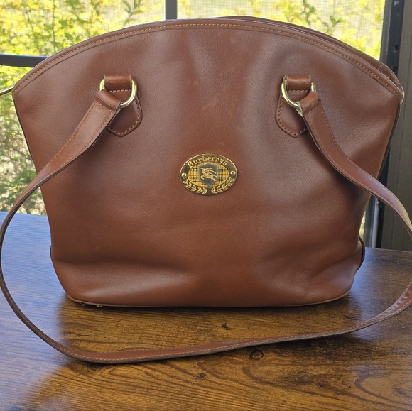 Burberry Handbags - Burberry's Vintage Brown Leather Shoulder Bag Gold Crest Medallion Authentic COA